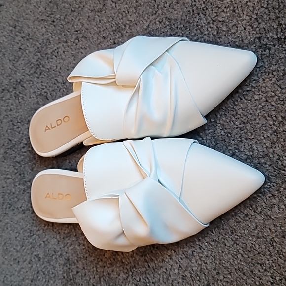 Aldo Shoes - ALDO slip on flats never worn